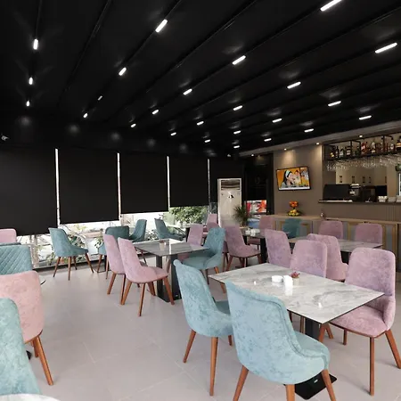 Hotell Comfort By Rezidence In Tirana